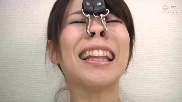熟女の鼻フック B!] 鼻フックマニア垂涎動画！加藤ツバキが魅せるセルフ鼻責め豚 ...